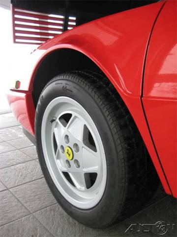 Illustration for article titled Nice Price Or Crack Pipe: 5,944-Mile Ferrari Mondia Cabriolet For $37,995?